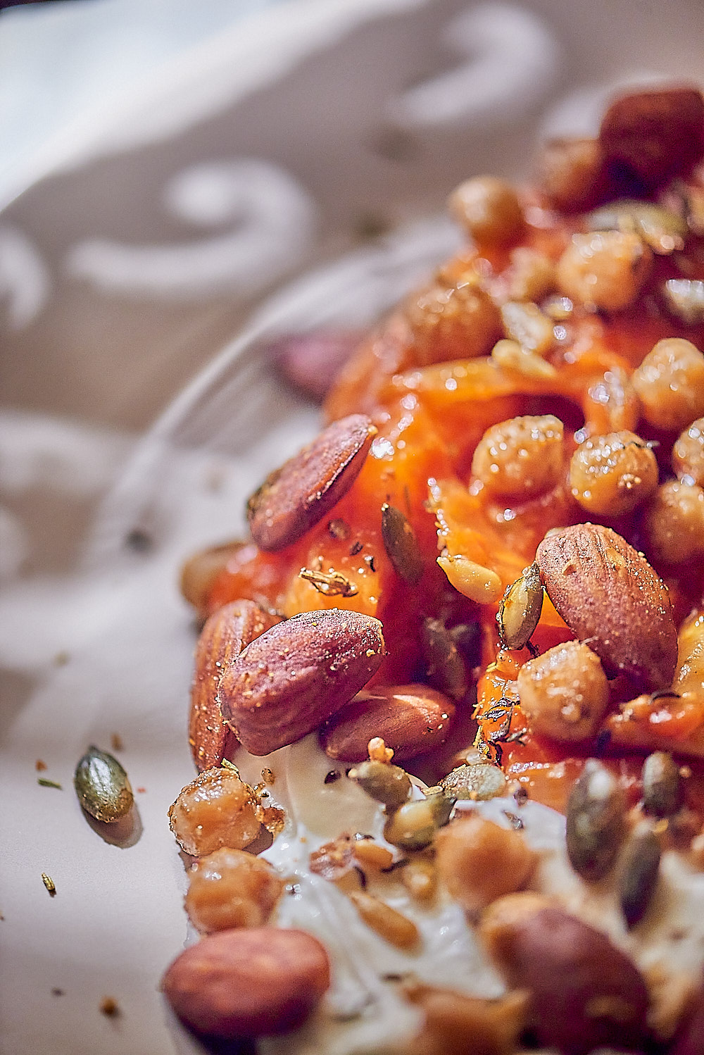 photo de Poivrons grillés, pois chiches et amandes aux épices