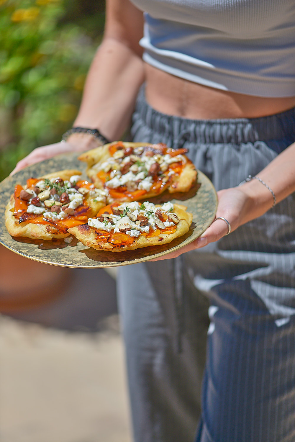 photo culinaire des tartes tatin carottes noisettes et feta