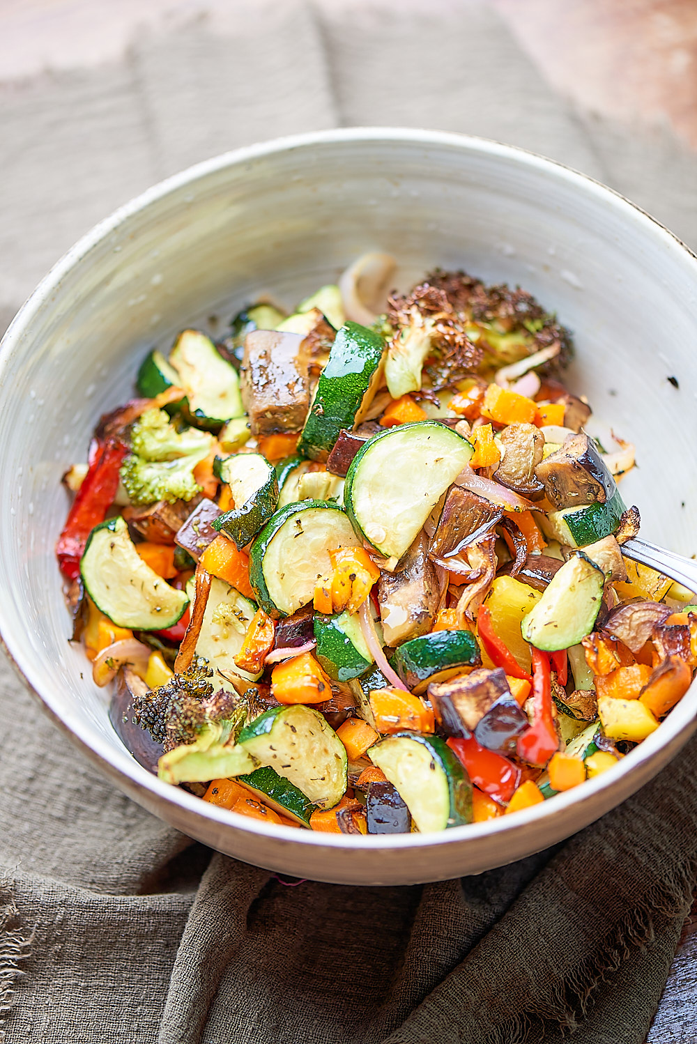 photo culinaire de légumes rôtis au airfryer